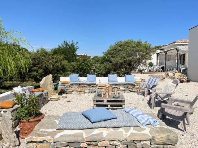 Le Domaine Du Cade-Gites D'Exception 4Etoiles "La Villa Du Cade" Cazevieille Exterior foto